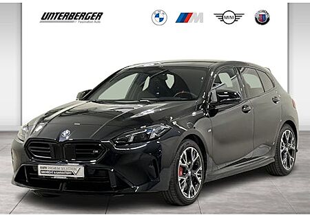 BMW 1er M135 xDrive A 5 Türen