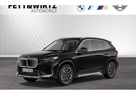 BMW iX1 eDrive20 5 Türen
