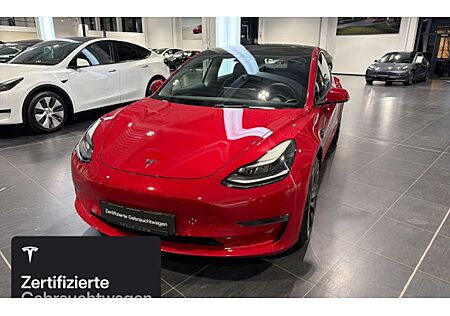 Tesla Model 3 Allradantrieb mit Dualmotor Performance 4 Türen