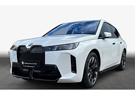BMW iX xDrive45 5 Türen