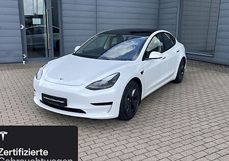 Tesla Model 3 Hinterradantrieb RWD 4 Türen