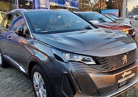 Peugeot 3008 HYBRID4 300 e-EAT8 GT 5 Türen