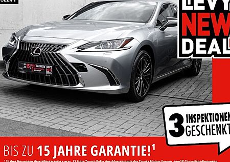 Lexus Andere 300h Business Line Automatik 4 Türen