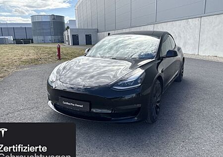 Tesla Model 3 Allradantrieb mit Dualmotor Performance 4 Türen