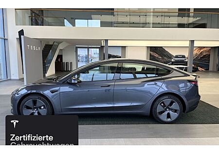 Tesla Model 3 Hinterradantrieb RWD Long Range 4 Türen