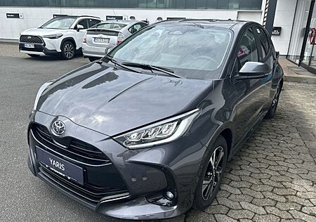 Toyota Yaris 1.5-l-VVT-i Hybrid 116 CVT Team Deutschl 5 Türen