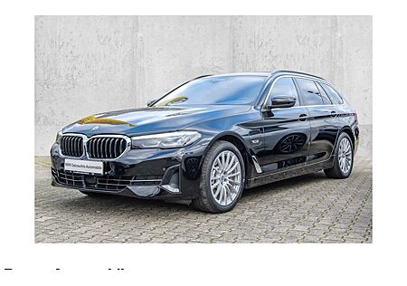 BMW 5er 530e xDrive Touring A 5 Türen