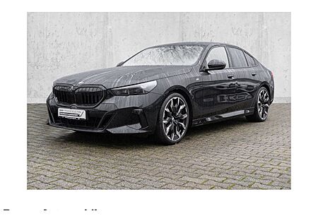 BMW 5er 540d xDrive Touring A 5 Türen