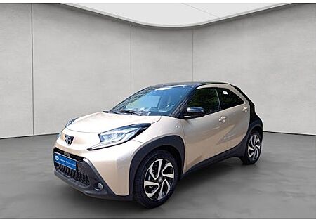 Toyota Aygo (X) Aygo (X) 1.0-l-VVT-i Play 5 Türen