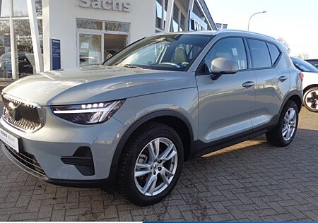 Volvo XC 40 B3 Core DCT 5 Türen