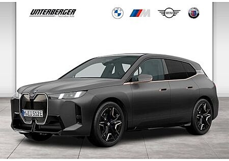 BMW iX xDrive60 5 Türen