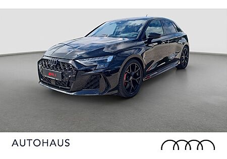 Audi RS3 2.5 TFSI S tronic quattro Sportback 5 Türen