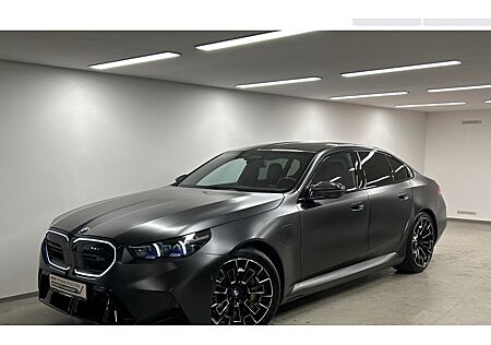BMW M5 Plug-In Hybrid xDrive A 4 Türen