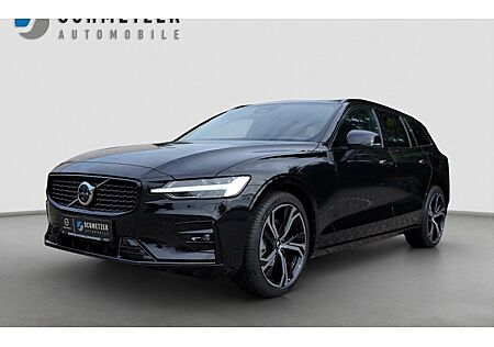 Volvo V60 B4 DCT Plus Dark 5 Türen