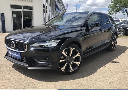 Volvo V60 CC B4 D AWD Ultimate Auto 5 Türen