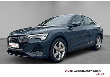 Audi Q8 e-tron 55 quattro S line 5 Türen