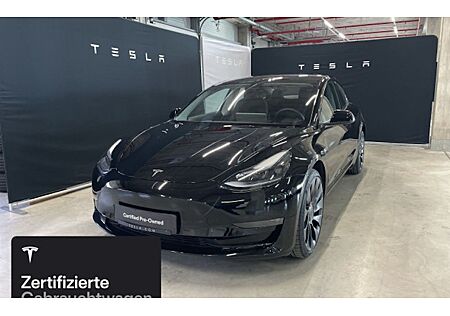 Tesla Model 3 Allradantrieb mit Dualmotor Performance 4 Türen