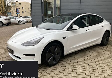 Tesla Model 3 Hinterradantrieb RWD 4 Türen