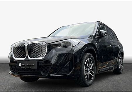 BMW iX1 xDrive30 5 Türen