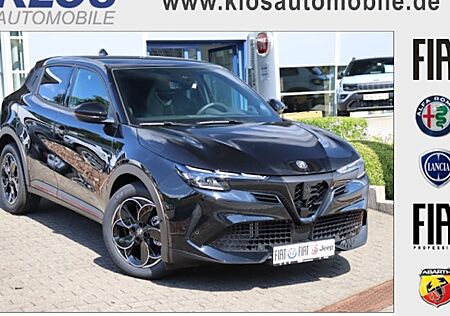 Alfa Romeo Junior ibrida Ibrida Q4 1.2 MHEV VGT Q4 e-DCT6 5 Türen