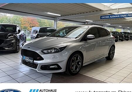 Ford Focus 2,0 EcoBoost ST Leder-Exklusiv-Paket 5 Türen