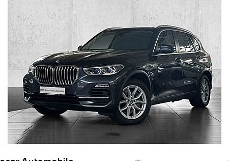 BMW X5 xDrive45e 5 Türen