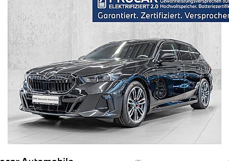 BMW i5 eDrive40 Touring 5 Türen