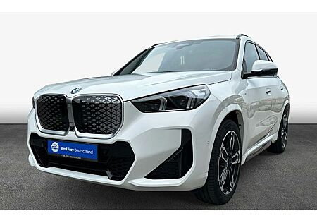 BMW iX1 xDrive30 5 Türen