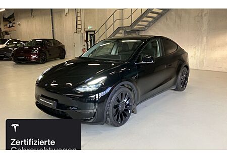 Tesla Model Y Performance Dual Motor AWD 5 Türen