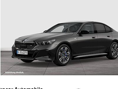 BMW i5 M60 xDrive 4 Türen
