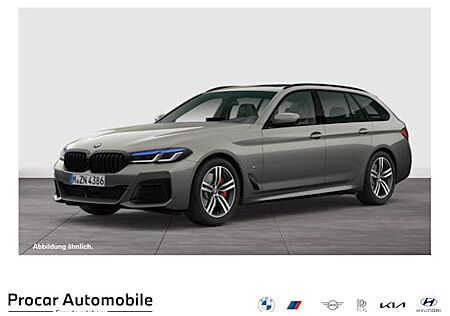 BMW 5er 540d xDrive Touring A 5 Türen