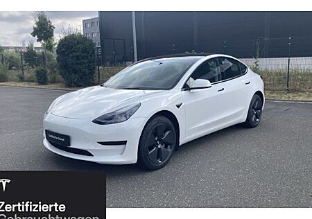 Tesla Model 3 Hinterradantrieb RWD 4 Türen