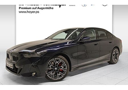 BMW i5 xDrive40 4 Türen