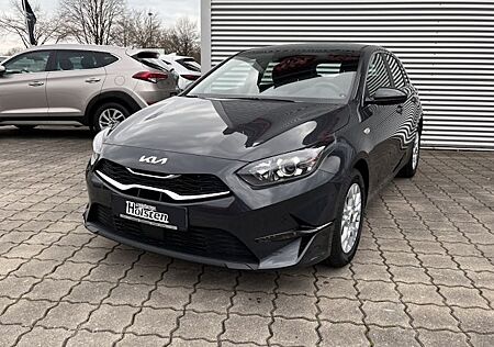 Kia Cee'd 1.6 CRDi 48V 100kW DCT Vision 5 Türen