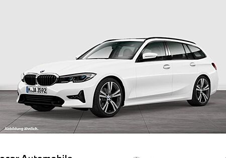 BMW 3er 330i Touring Sport Line Automatic 5 Türen
