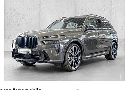 BMW X7 xDrive40i 5 Türen