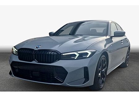 BMW 3er 330i xDrive Automatic 4 Türen