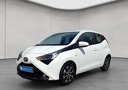 Toyota Aygo 1,0-l-VVT-i x-play club 5 Türen