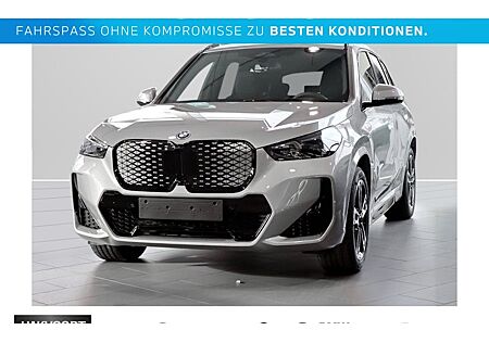 BMW iX1 xDrive30 5 Türen