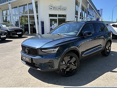 Volvo XC 40 B3 Black Edition Plus DCT 5 Türen