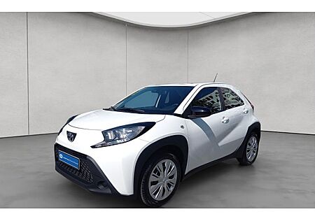 Toyota Aygo (X) Aygo (X) 1.0-l-VVT-i Play 5 Türen