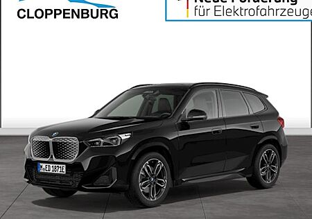 BMW iX1 xDrive30 5 Türen