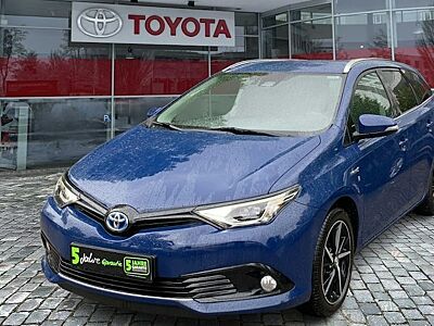 Toyota Auris Touring Sports Touring S. Hybrid 1,8-l-VVT Team Deutsch 5 Türen