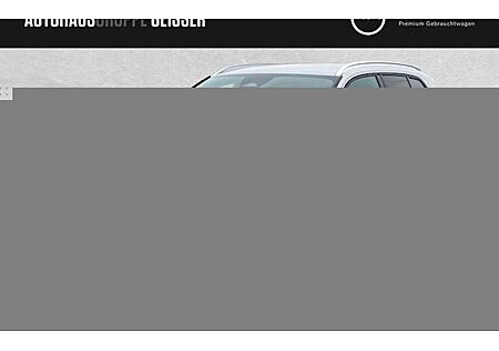 Volvo XC 40 B3 Core DCT 5 Türen