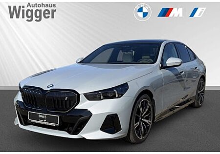 BMW i5 xDrive40 4 Türen