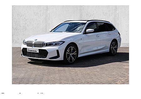 BMW 3er 330e Touring Automatic 5 Türen