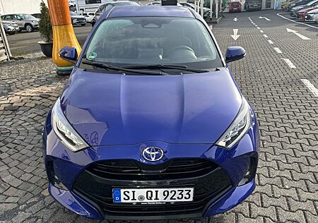 Toyota Yaris 1.5-l-VVT-i Hybrid CVT Team Deutschland 5 Türen