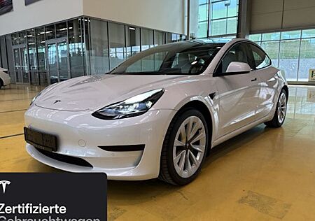 Tesla Model 3 Hinterradantrieb RWD 4 Türen