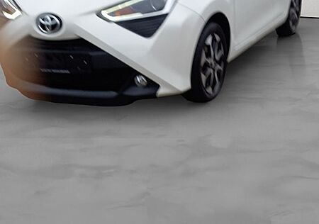 Toyota Aygo 1,0-l-VVT-i Team Deutschland 5 Türen