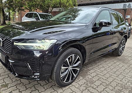 Volvo XC 60 B4 D Plus Dark Auto 5 Türen